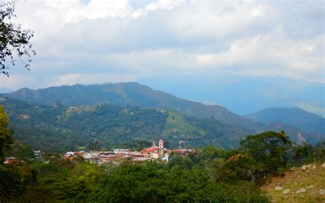 Hiking Guayabal De S Quima Chimbe Alb N Ecoglobal Expeditions