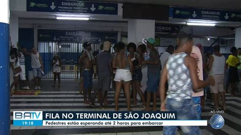 Espera para embarque de pedestres no ferry boat em Salvador é de até 2h