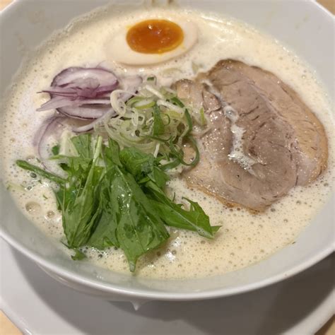 鶏白湯ラーメン 鶏そば久遠 の口コミ一覧 おいしい！が増えるグルメアプリ「sarah」