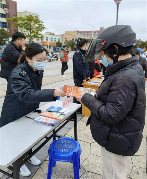 国家税务总局浙江省税务局 巾帼风采 注税务力量 展志愿风采——巾帼文明岗开展“巾帼学雷锋”活动