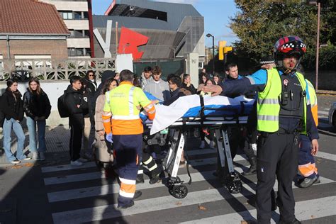 Fotos Herido Un Motorista En Un Accidente De Tr Fico En Gij N El