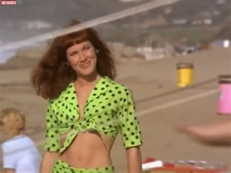 Elisa Donovan Nude Pics Page 1