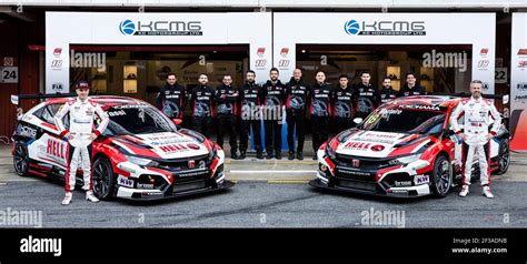 KCMG Team Photo With TASSI ATTILA HUNGARY KCMG HONDA CIVIC TYPE R