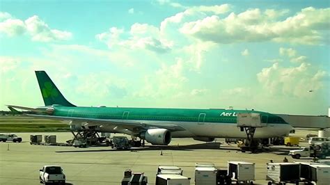 Aer Lingus A330 Airbus And Alaska Airlines Boeing 737 At Orlando Airport