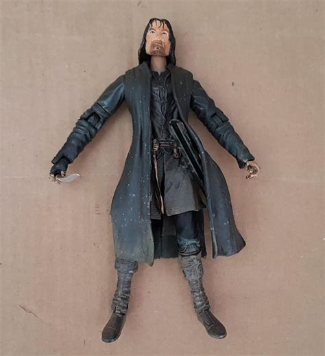 Vintage Lord Of The Rings Figurine Aragorn Ii Elessar Action