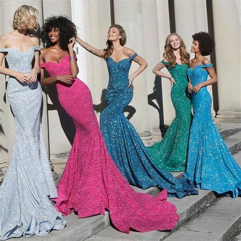 Pin By Danielle Sawyers On Evening Style 2 Fashion Mermaid Formal