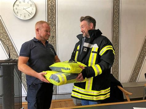 Nach Bränden in Wolfenbüttel gibt neue Kleidung für Feuerwehr