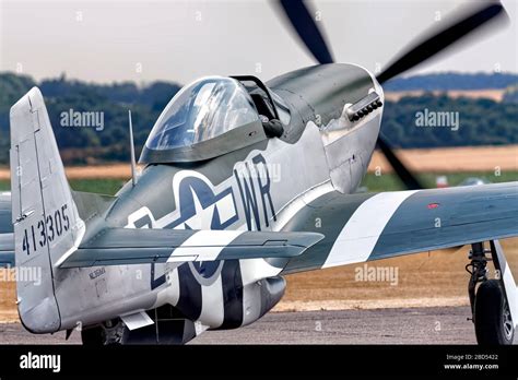 Ww2 P51 Mustang Airplane Hi Res Stock Photography And Images Alamy