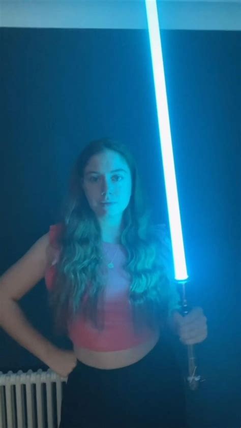 The coolest, most realistic Lightsaber you’ll ever find 😎 #starwars #cosplay #dueling