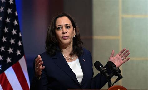 Kamala Harris Gela I Migranti Non Venite In Usa Sarete Respinti