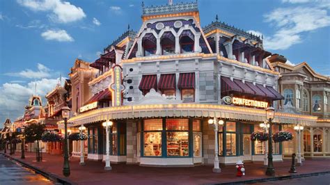 Details Of The Magic Kingdom S Main Street U S A Disney Dining