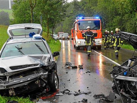 Hückeswagen Sechs Verletzte bei Unfall