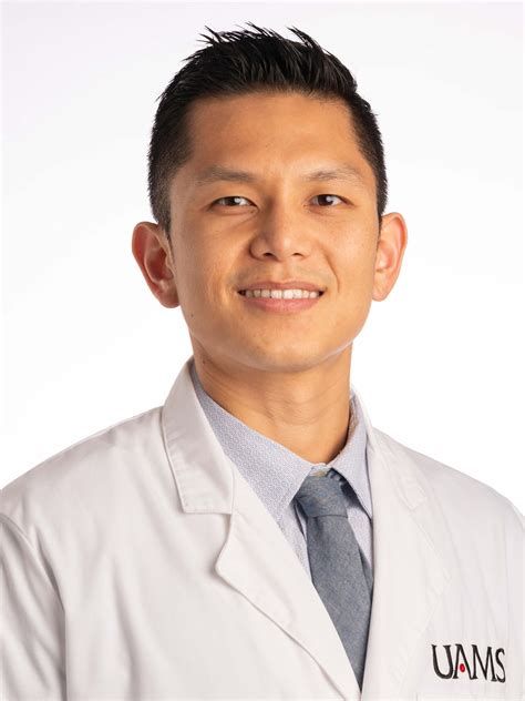 S. Thomas Kang, M.D. | Surgeon | Little Rock | UAMS Health
