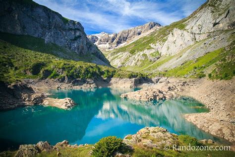 Lac Des Gloriettes Et Cirque D Estaub Photo Gloriette