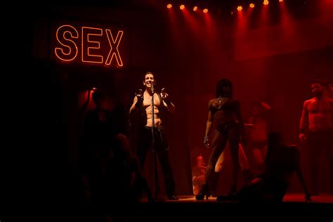 “sex” Crónica Y Experiencia De Una Noche En Un Circo Erótico Con