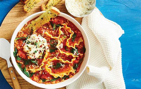 Cheesy Lasagne Soup With Garlic Toast Dippers Healthy Food Guide