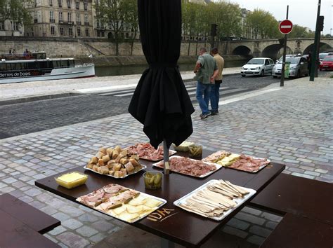 Quand la droite parisienne rêve dun retour au tout voiture L