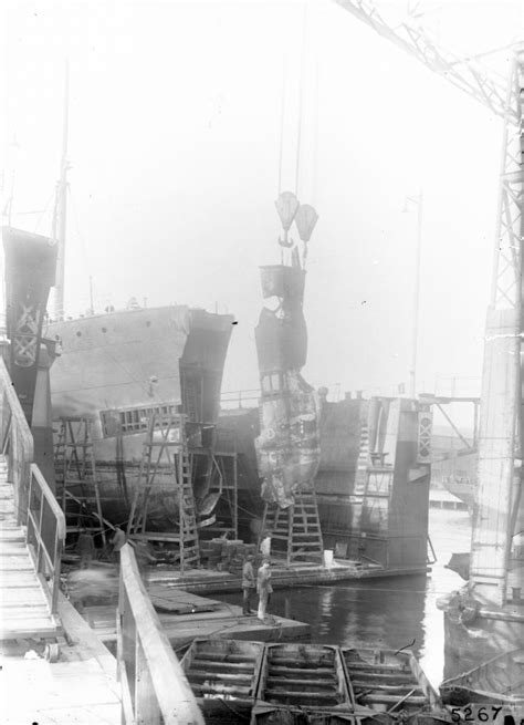 S S Seine 1922 Stoomsleepboot Met Kopschade Rotterdamsche