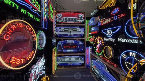 Neon Vintage Car Sign 10217373 Stock Photo at Vecteezy