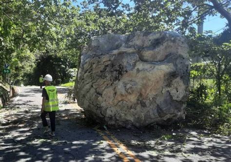 蘇花公路50噸巨石移除了 漢本段恢復正常通行 生活 自由時報電子報