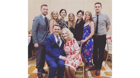 Slain Missouri doctor left behind pregnant fiancée; family says they ...