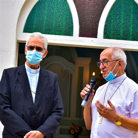 Dom Lauro Preside Sua Primeira Missa No Santu Rio Diocesano Santu Rio