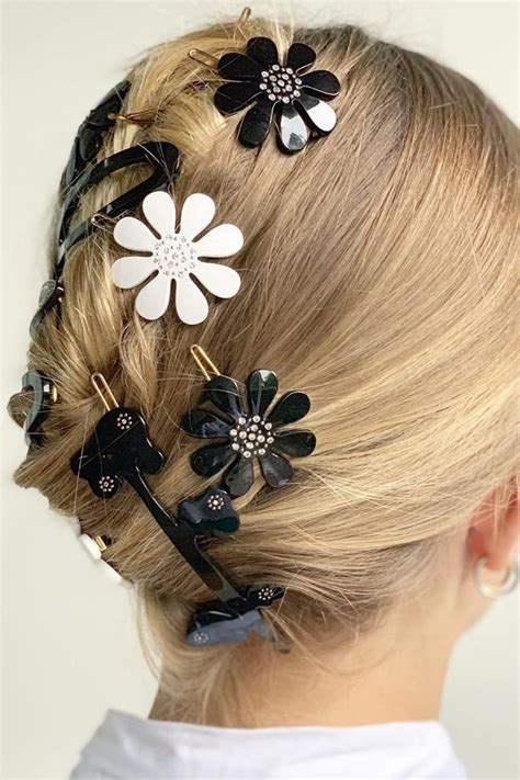 The 6 Hottest Hair Accessory Trends You Ll Want To Wear All Summer Long