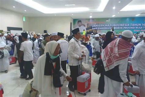 Jamaah Haji Kloter Campuran Ntb Tiba Di Tanah Air Antara News