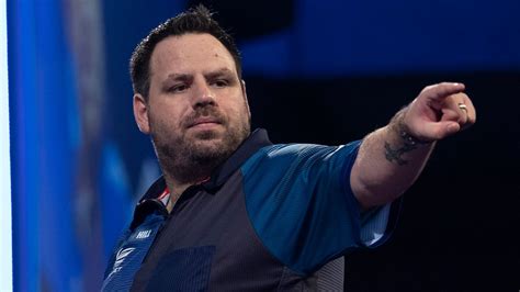 World Darts Championship Adrian Lewis Admits Hes Close To Retirement