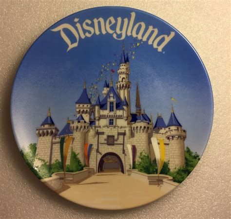 Vintage Mint Disneyland Disney Souvenir Collectors Plate 65 Made