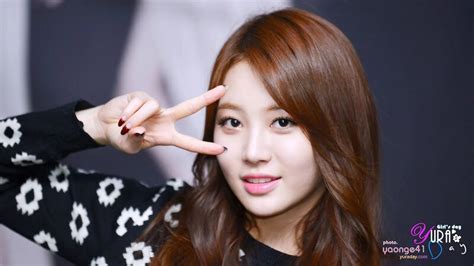 140215 Girls Day Yura Kpopping