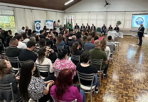 Programa Novos Caminhos Forma Adolescentes Em Servi O De Acolhimento