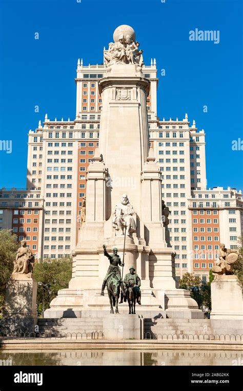 Madrid Monuments Hi Res Stock Photography And Images Alamy