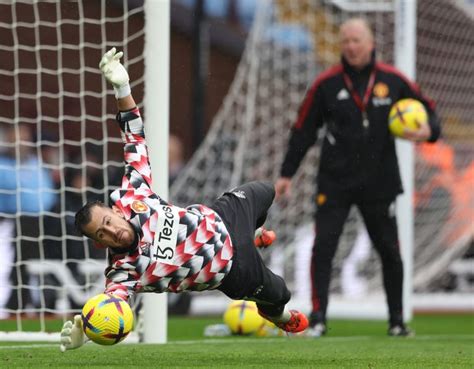 Confirmed Manchester United Line Up Vs Aston Villa Dubravka Debut