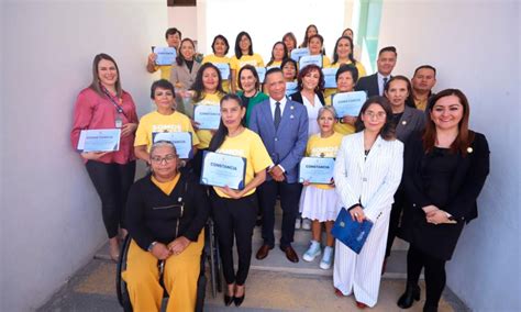 EGRESA LA PRIMERA GENERACIÓN DEL TALLER DE CUIDADORES DE ADULTOS