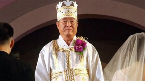 Moonies mourn death of Unification Church founder Sun Myung Moon ...