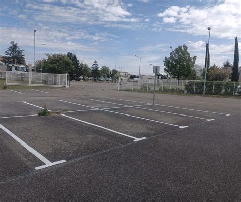 Marquages Pour Un Parking Marquage Accessibilit Signalisation