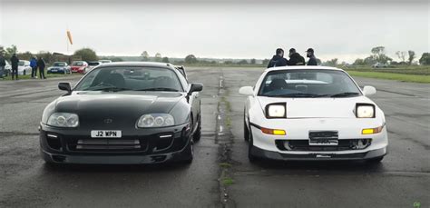 Toyota MR2 Drag Races Supra, a Lot of Fanboys Will Cry - autoevolution