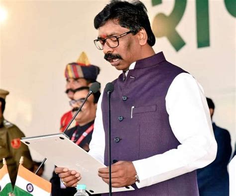 Hemant Soren Oath Ceremony झारखंड के 11वें मुख्‍यमंत्री बने हेमंत सोरेन पीएम मोदी ने दी बधाई