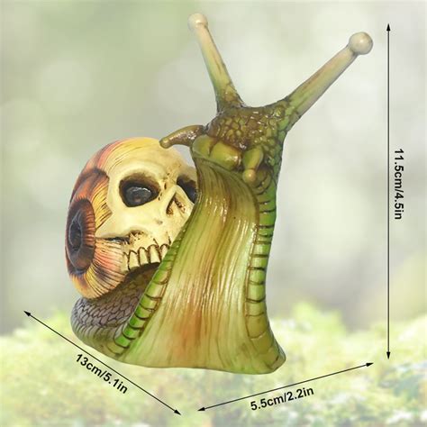 Halloween Skull Skeleton Snails Figurine Resin Ornaments Graden Statue