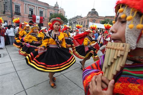 De Agosto D A Mundial Del Folklore Choloconche