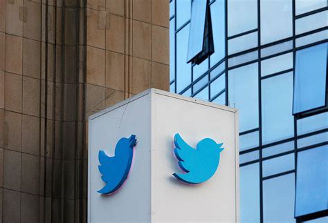 Twitter rolls out redesigned misinformation warning labels | Courthouse ...