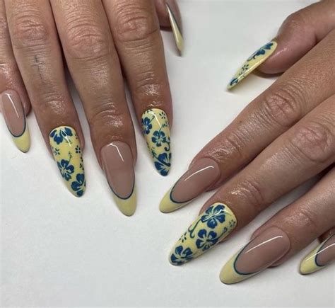 Pin By Lina ౨ৎ･ﾟ On Nails Grunge Nails Hot Nails Bling Nails