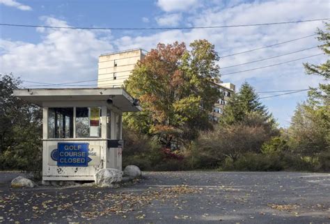 The Rise And Fall Of Grossinger's Catskill Resort Hotel In Liberty, NY ...