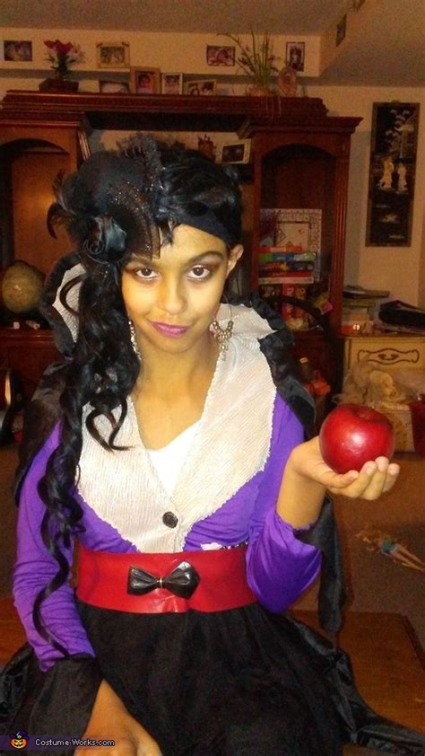 Evil Queen Costume | Easy DIY Costumes