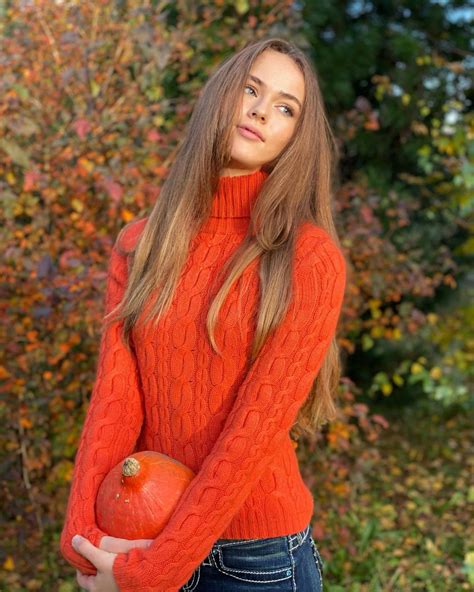 Kristina Pimenova 10 08 2022 • Celebmafia