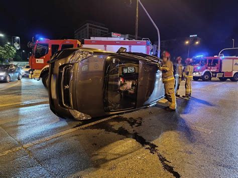 Nie spojrzał na znaki po chwili peugeot leżał na boku Nocny groźny