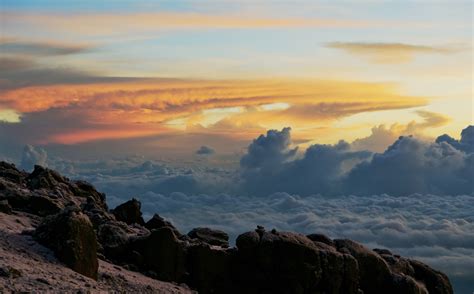 Sunrise at Kilimanjaro - Trekking Hero