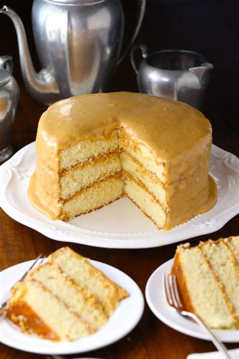 Old Fashioned Southern Burned Caramel Cake Mom Loves Baking