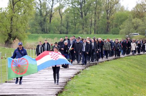 Na komemoraciji u Jasenovcu očekuje se jedna kolona stiže i cijeli